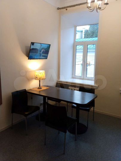 Комната 14 м² в 9-к., 2/4 эт.