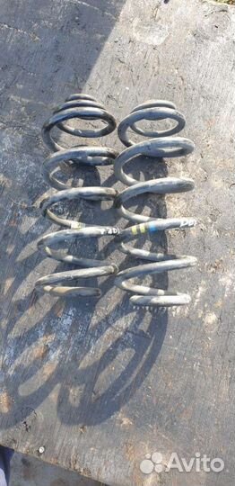 Пружина подвески задняя BMW X5 E70 3.5 Дизель