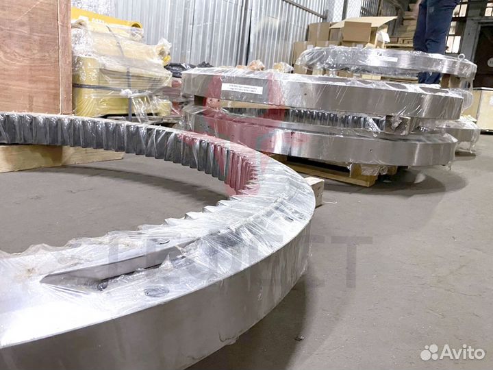 Поворотный круг Komatsu PC230LC-7 206-25-00301