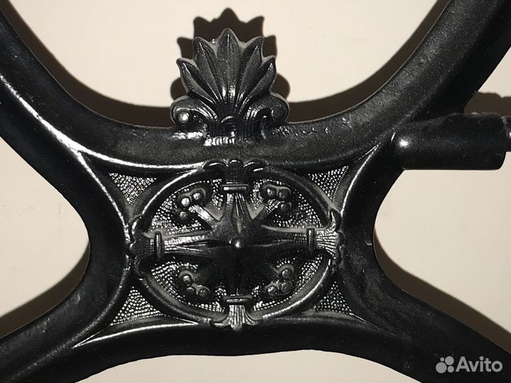 Столик (станина швейной машины) чугун литьё мрамор