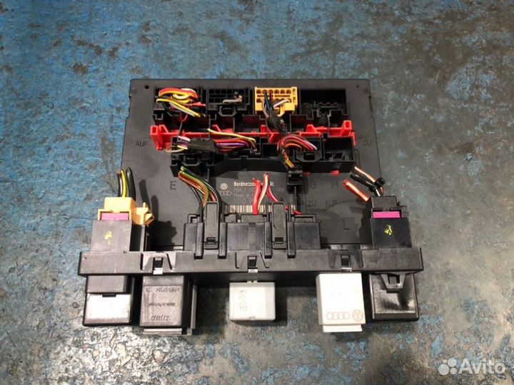 Блок бортовой сети Volkswagen Passat B6