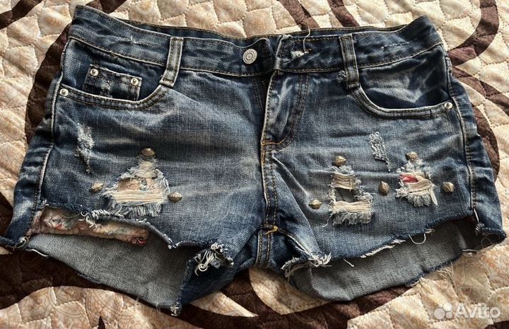 Джинсовые шорты