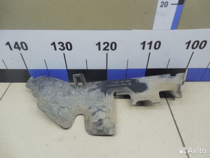 Воздуховод радиатора левый Tiguan 2007-2011