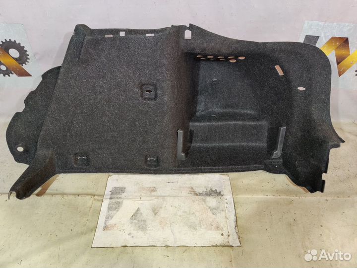 Шкода Октавия A7 2013- Обшивка багажника правая