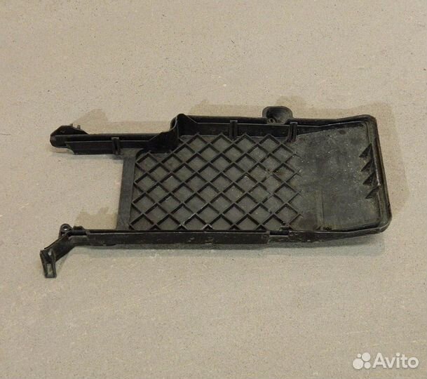 Корпус блока предохранителей Mercedes-Benz E-Class