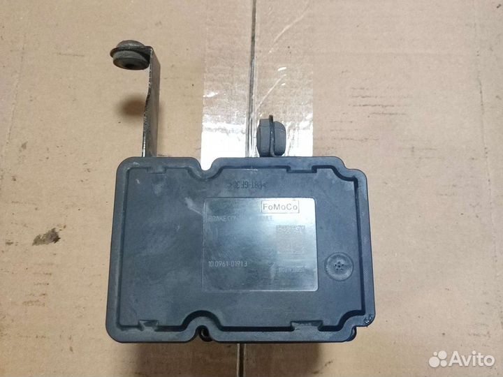 Блок абс Форд Фокус 3 двигатель 2,0