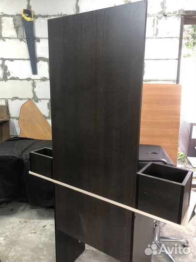 Парикмахерское зеркало с креслом