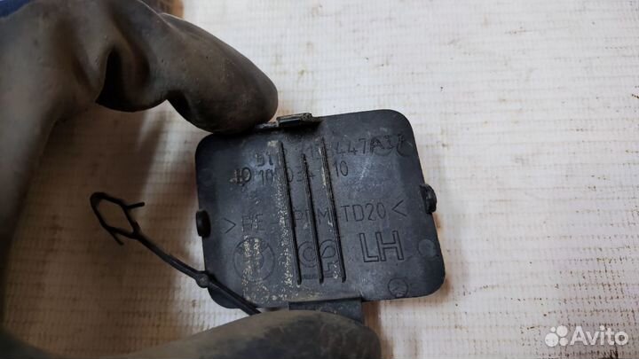 Заглушка буксир крюка BMW X5 2006-2013 год (E70)