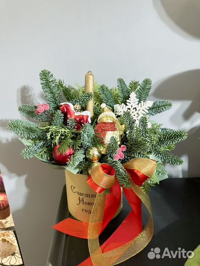 Новогодние композиции из нобилиса