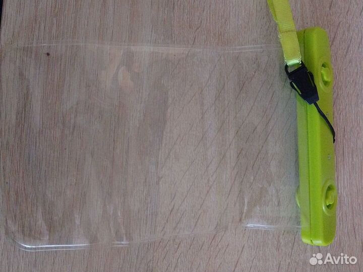 Водонепроницаемый чехол на телефон