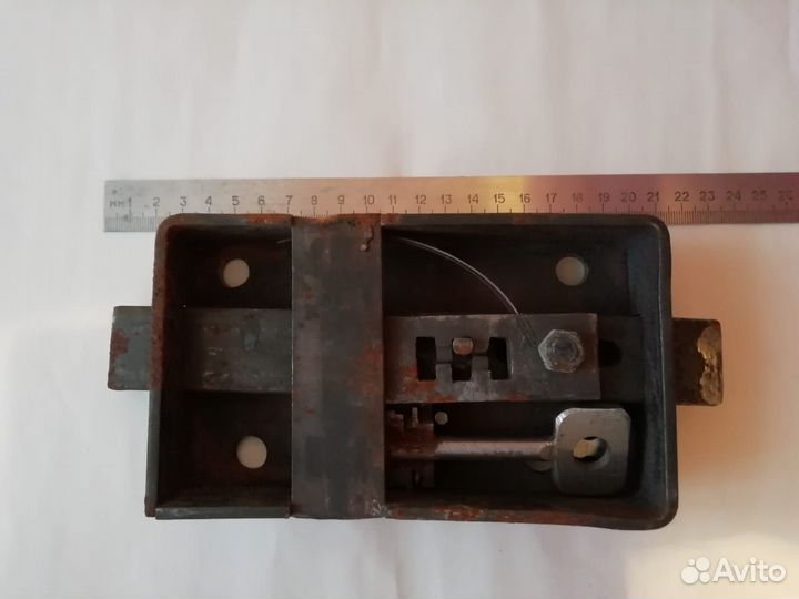 Замок накладной