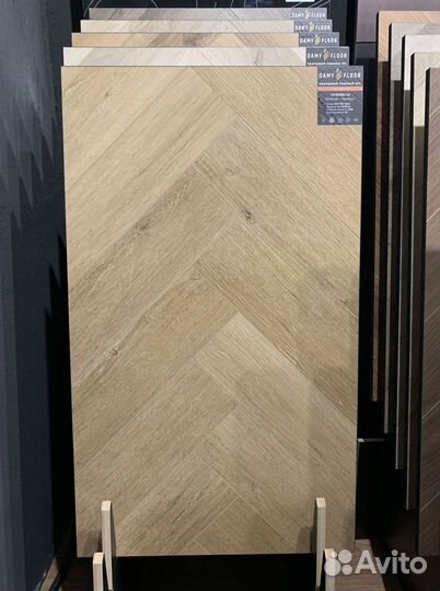 Напольные покрытия. Ламинат. Широкий ассортимент