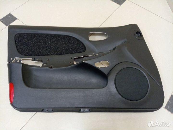 Обшивка двери передняя левая Hyundai Sonata EF