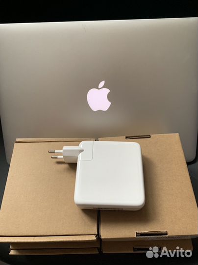 Блок питания MacBook 87W