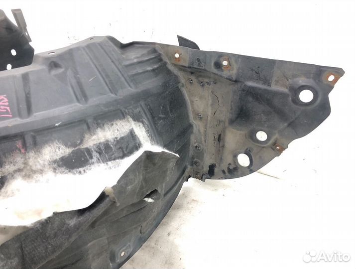 Подкрылок передний правый Nissan Fuga KY51 VQ37VHR