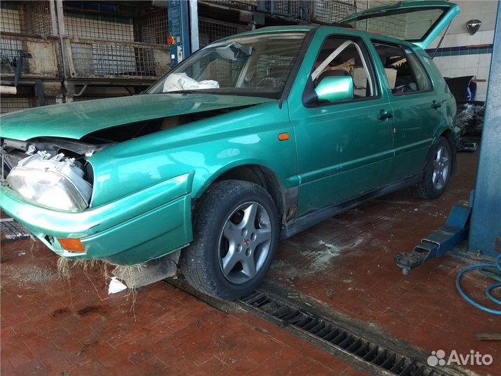 Разбор на запчасти Volkswagen Golf 3 1991-1997