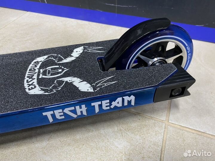 Трюковой самокат Tech Team Excalibur
