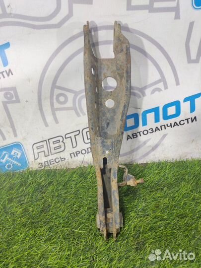 Рычаг задний правый Nissan Murano Z50 VQ35DE 2004