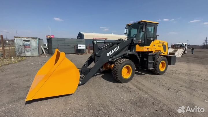 Фронтальный погрузчик Granit 930, 2023