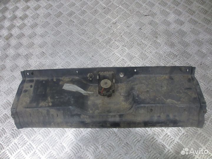 Накладка торпедо MAN 81614700030