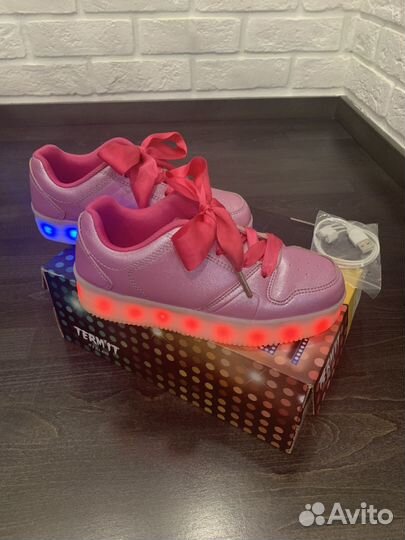 Кроссовки фирмы Termit