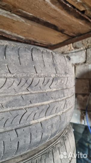 Roadstone Classe Premiere CP672 215/60 R17
