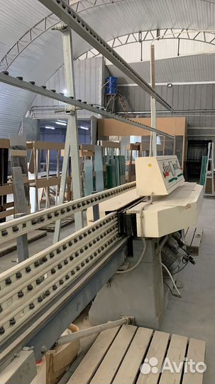 Станок для обработки кромки стекла