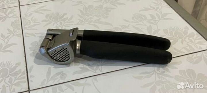 Чеснокодавка