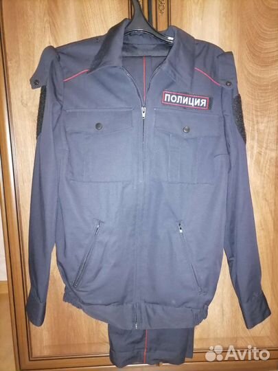 Женская форма полиции