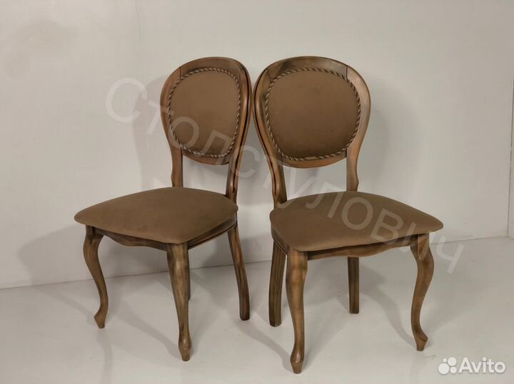 Столы и стулья