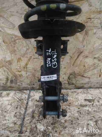 Амортизатор передний L Mercedes C-klasse W204 2043