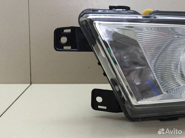 Фара противотуманная левая Skoda Rapid 2012-2017
