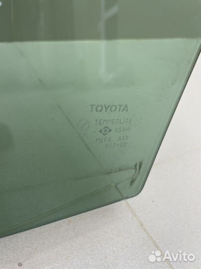 Стекло двери заднее Lexus GS 3