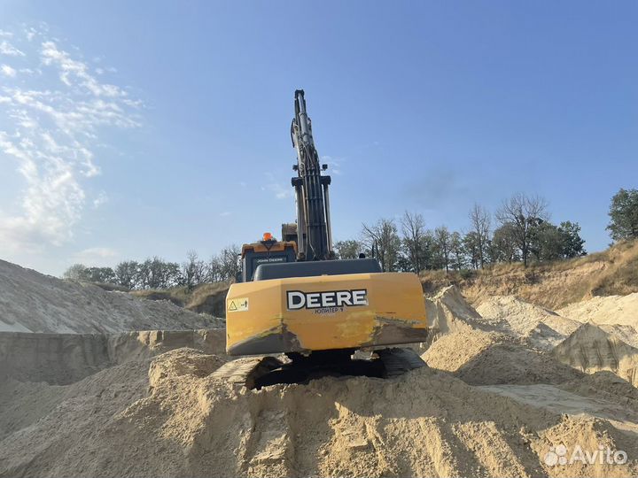 Гусеничный экскаватор John Deere E240 LC, 2014