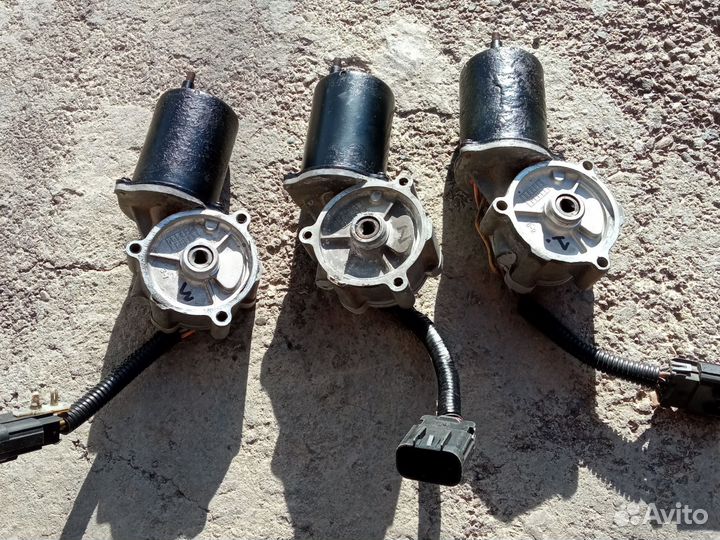 Раздатка раздаточная коробка hummer h2 Cadillac