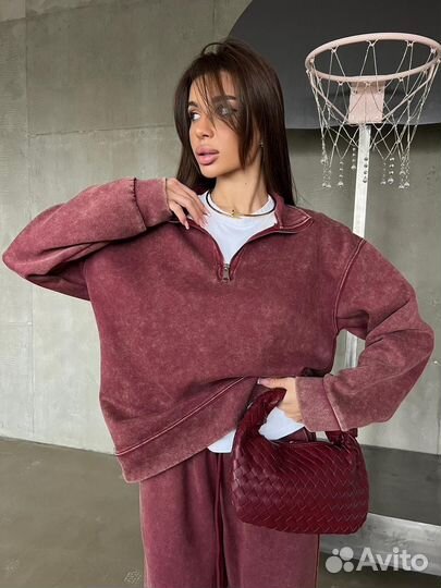 Спортивный костюм женский