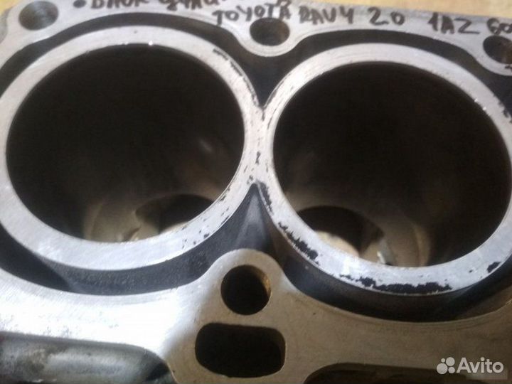 Блок цилиндров Toyota