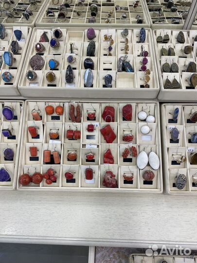 Распродаем авторские кольца натуральные камни