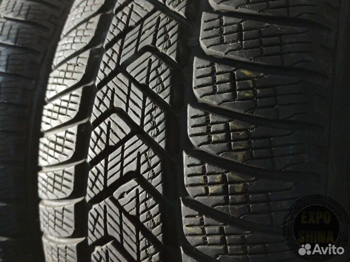 Pirelli Scorpion Winter RFT 255/55 R18