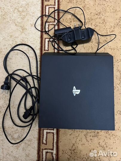 Sony PlayStation 4Pro 1tb