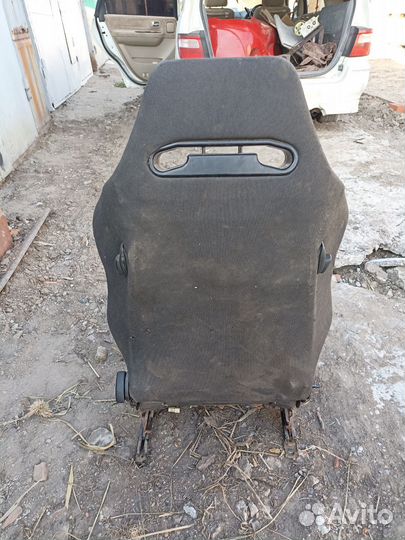 Сиденье - ковш Рекаро