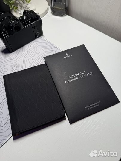 Кошелёк Alpaka Ark Bifold Passport Wallet