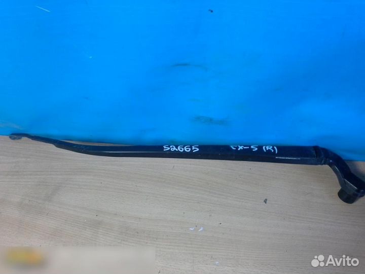 Поводок стеклоочистителя передний правый Mazda CX