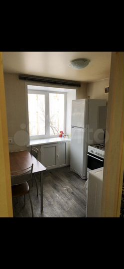 2-к. квартира, 50 м², 3/5 эт.