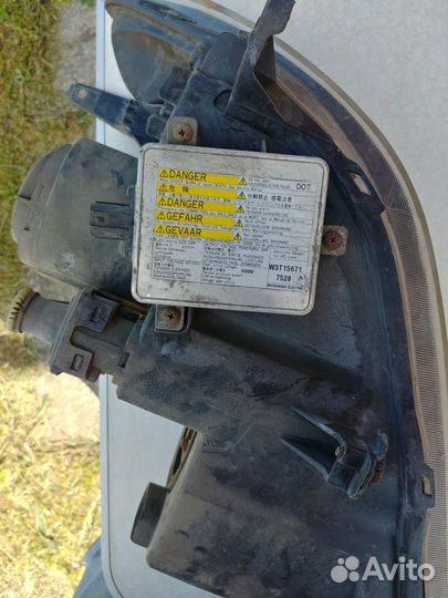 Фара передняя, ксенон (правая) для Мазды 3 bk, рес