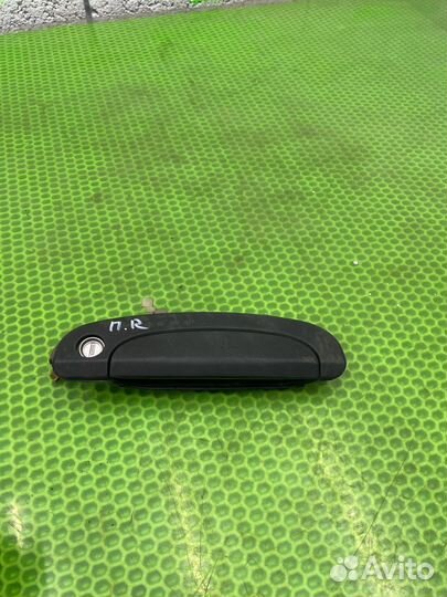 Передняя правая ручка двери hyundai getz