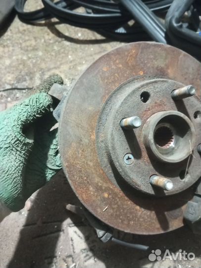 Передние тормозные диски на Шевроле Авео Т 250