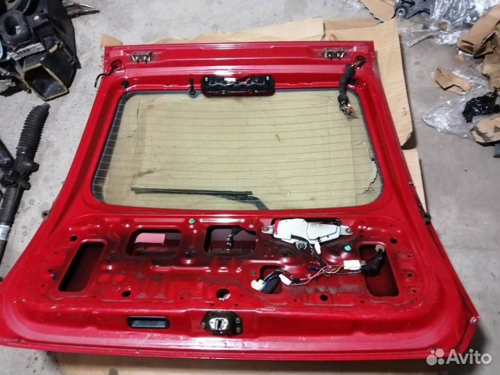 Крышка багажника Nissan X-Trail (T30) 2001-2006