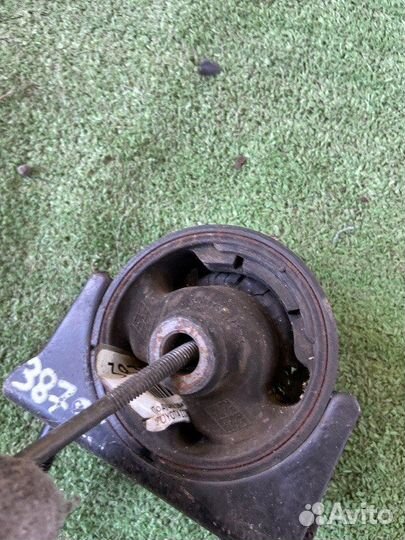 Подушка двигателя задняя Toyota Premio ZZT245