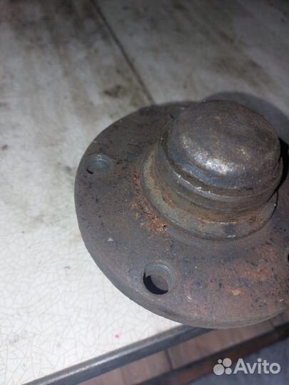 Задняя ступица с цапфой Audi 100 C4 A6 C4